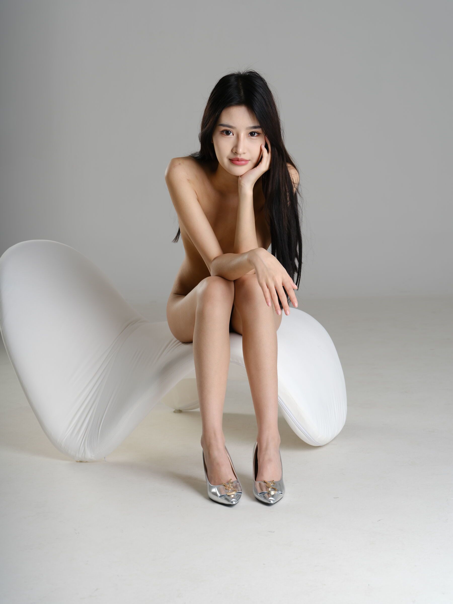 极品尤物写真：粉嫩肌肤与白皙长腿的诱惑 The best beauty phot