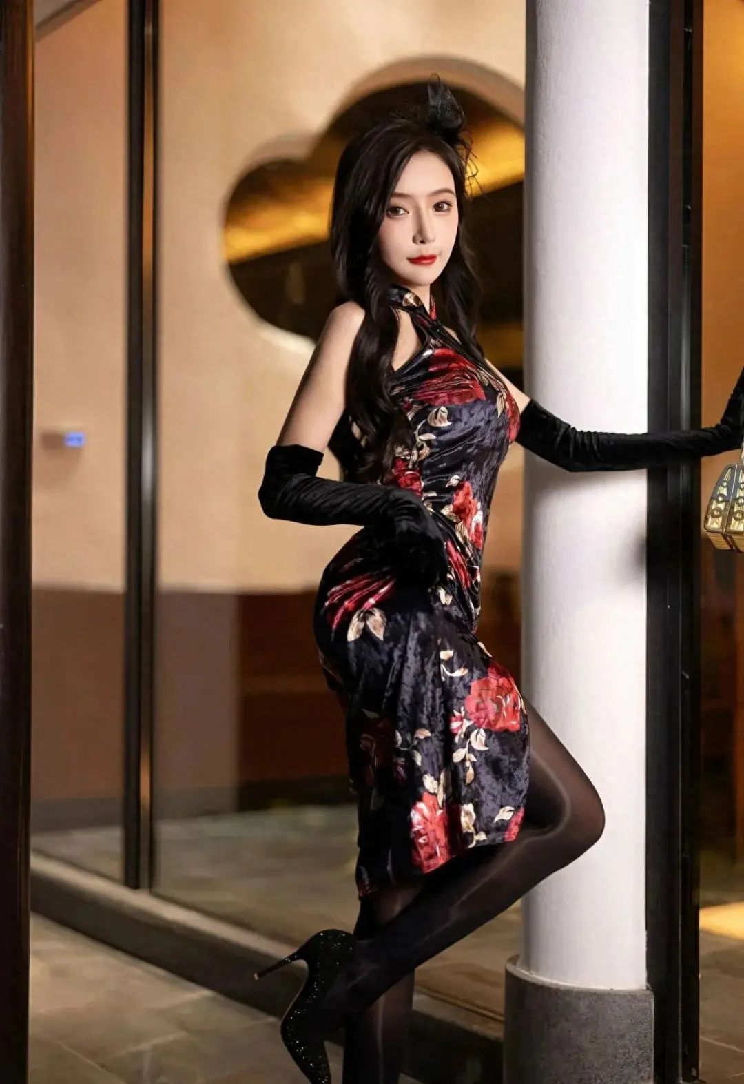 漂亮小姐姐的旗袍诱惑［25P］ The temptation of the b