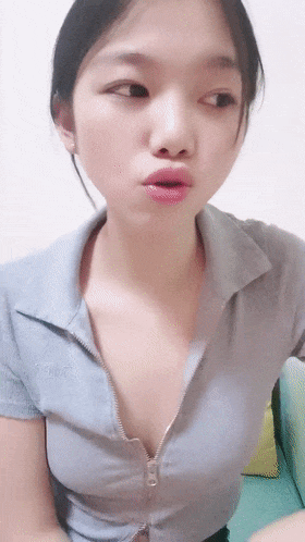 大二学生妹，无套内射，呻吟不断特写了精液流出，妹妹累瘫了！